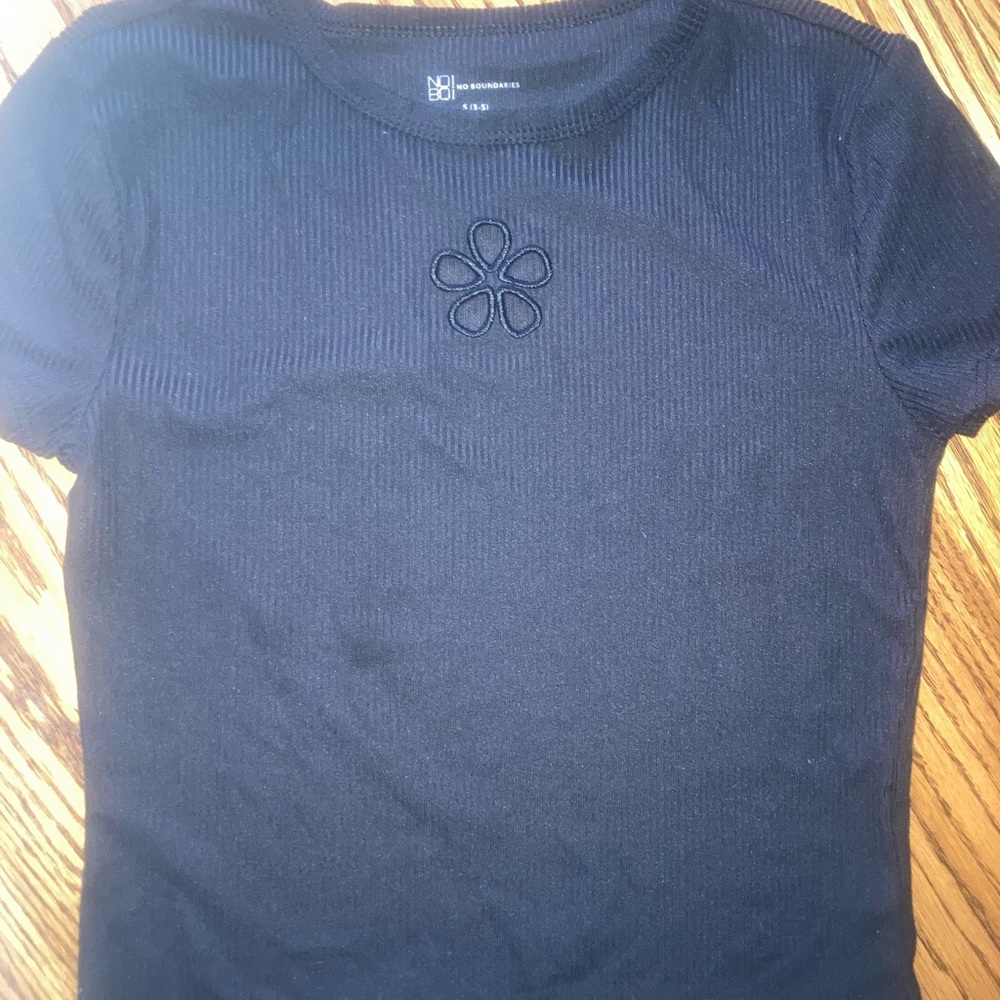 Sz sm girls NOBO short sleeve black